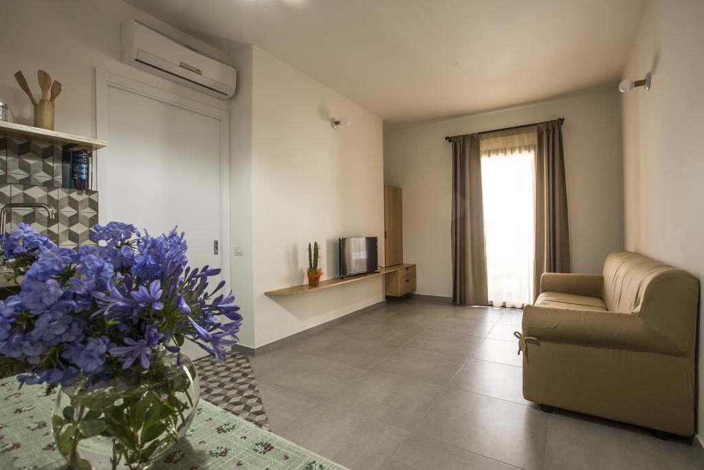 Quinto Tronco Hotel Elini Kültér fotó