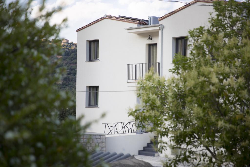 Quinto Tronco Hotel Elini Kültér fotó